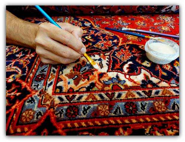 smacchiare tappeto macchiato bagnato milano